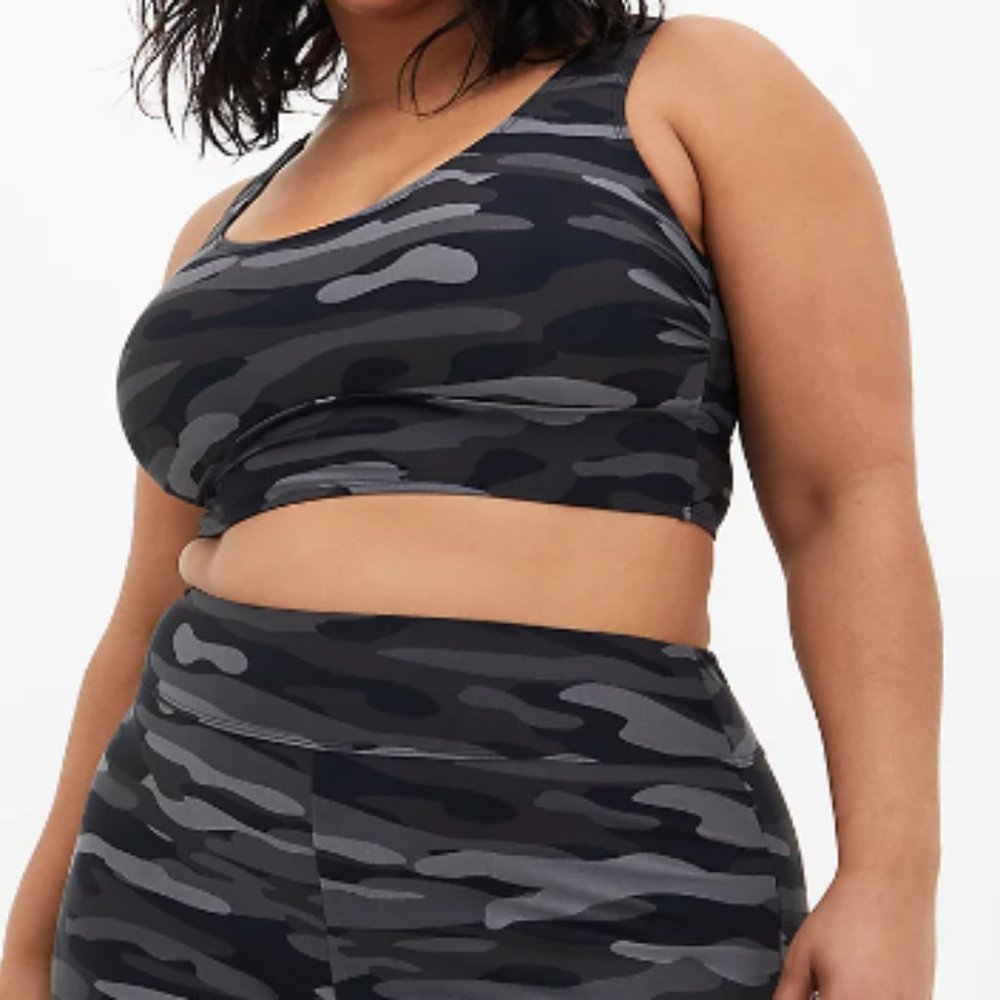 TORRID WIRELESS SCOOP BIKINI TOP